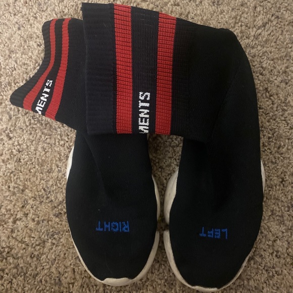 Vetements x Reebok Sock Runner - Picture 2 of 7